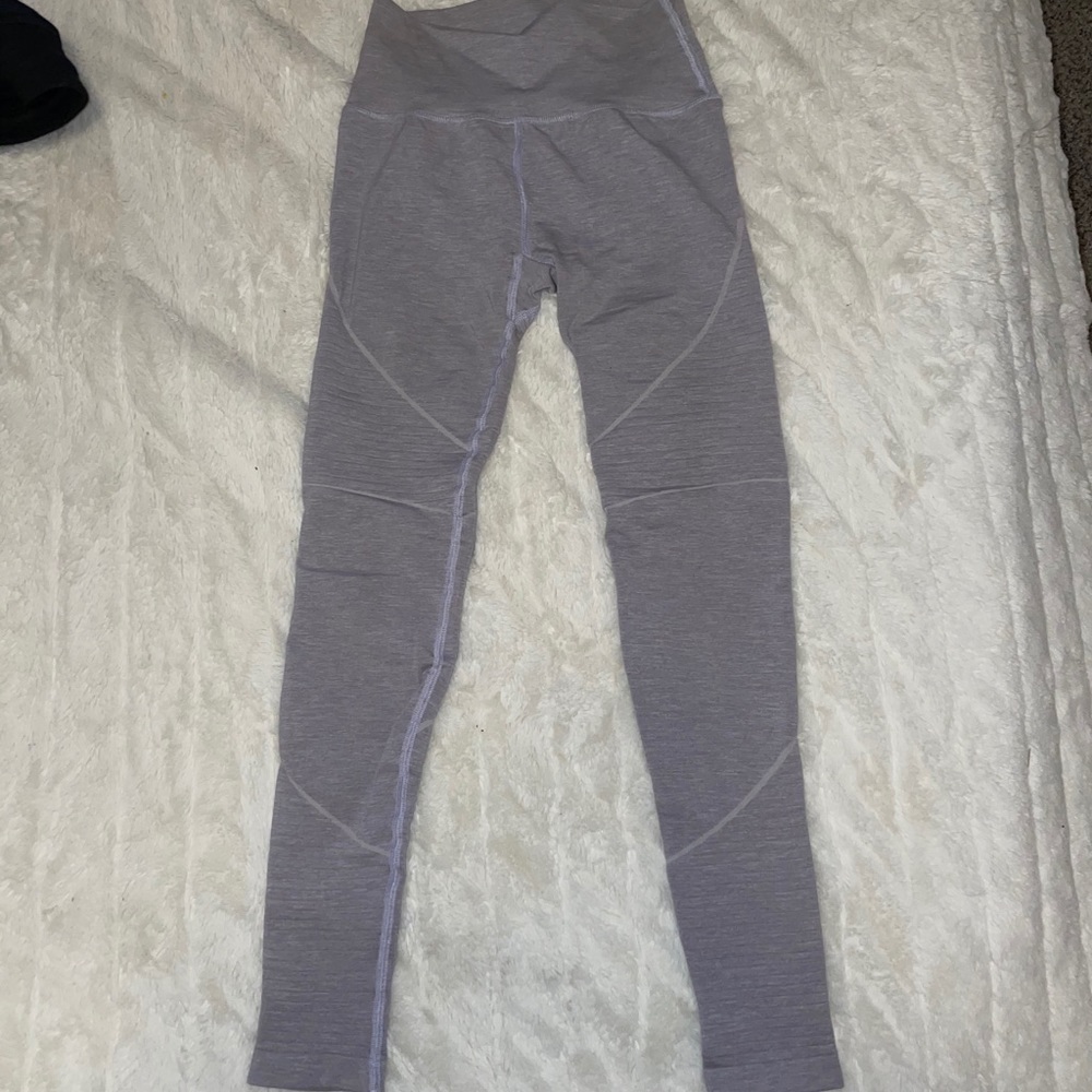 OG ALPHALETE REVIVAL LEGGINGS IN LILAC